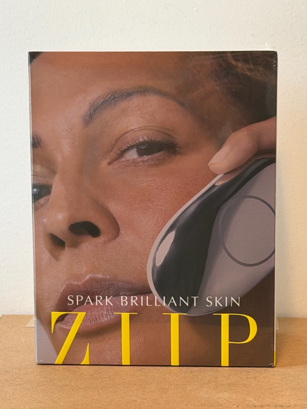 ZIIP HALO All-In-One Microcurrent Facial Device NEW